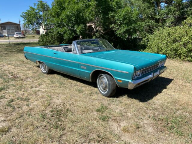 Plymouth Fury 1969 image number 0