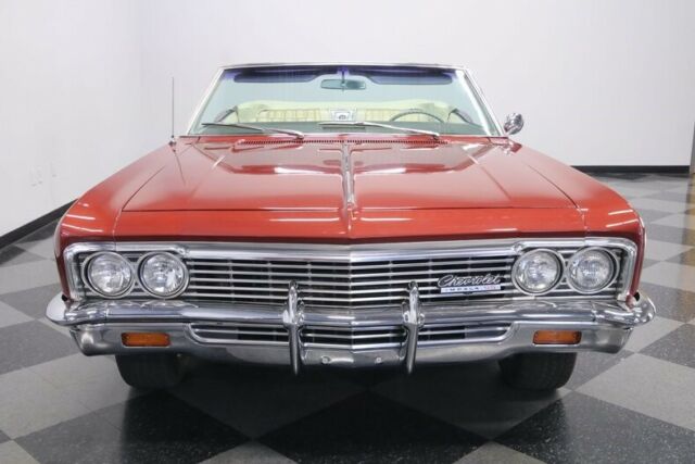 Chevrolet Impala 1966 image number 19