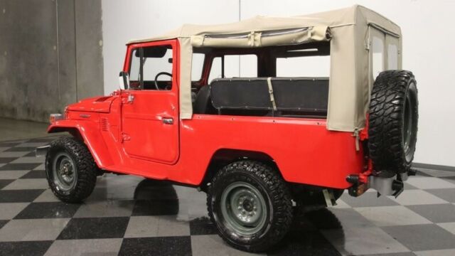 Toyota Land Cruiser 1979 image number 32