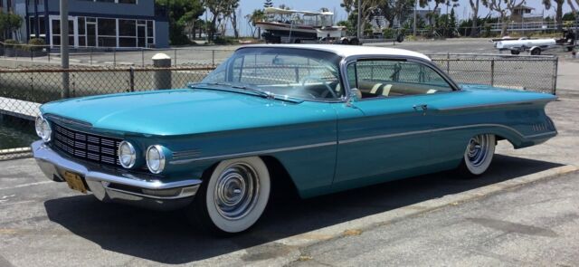 Oldsmobile Eighty-Eight 1960 image number 2