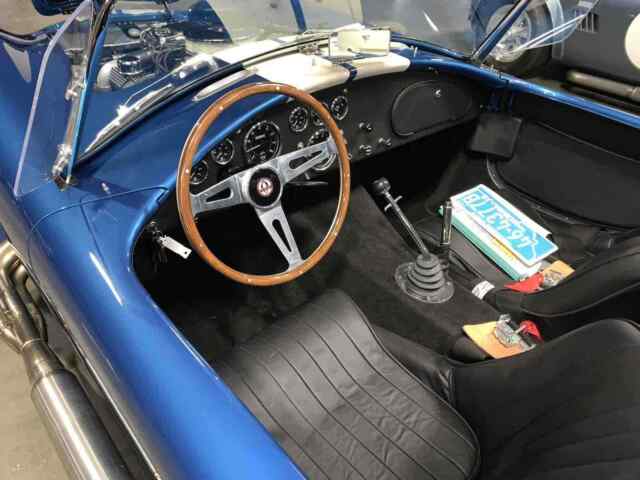 Ford Cobra 1965 image number 16