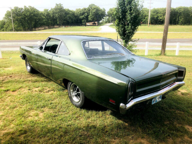 Plymouth Road Runner 1969 image number 2