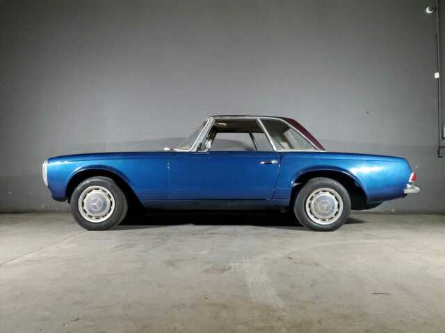 Mercedes-Benz SL-Class 1965 image number 29