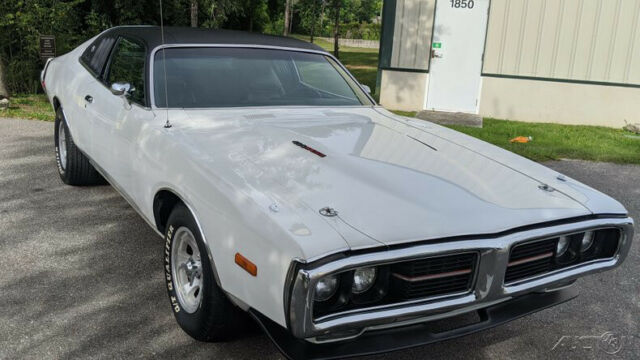 Dodge Charger 1973 image number 17