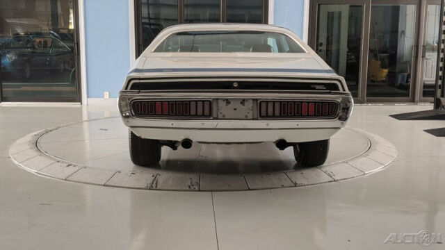 Dodge Charger 1973 image number 28