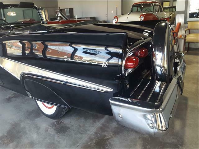 Ford Fairlane 1958 image number 28