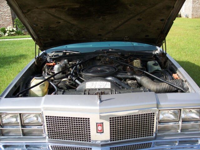 Oldsmobile Ninety-Eight 1977 image number 21