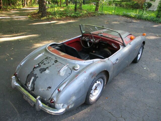 Austin Healey 100-6 1959 image number 32