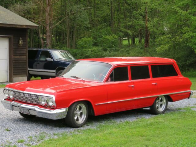 Chevrolet Bel Air/150/210 1963 image number 12