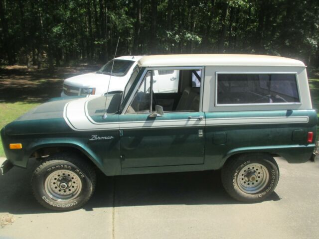 Ford Bronco 1977 image number 31