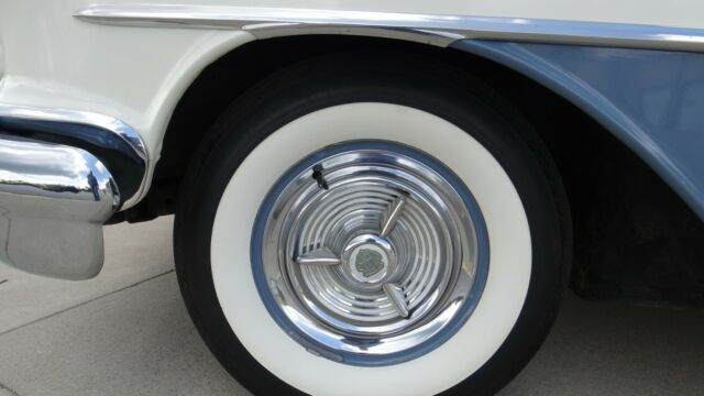 Oldsmobile Super 88 1955 image number 20