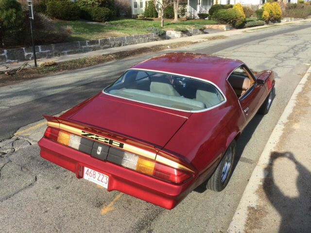 Chevrolet Camaro 1979 image number 2