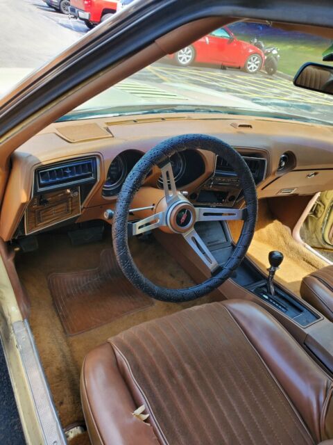 Oldsmobile Cutlass 5.7 1975 image number 20