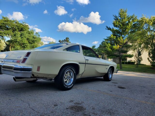 Oldsmobile Cutlass 5.7 1975 image number 31