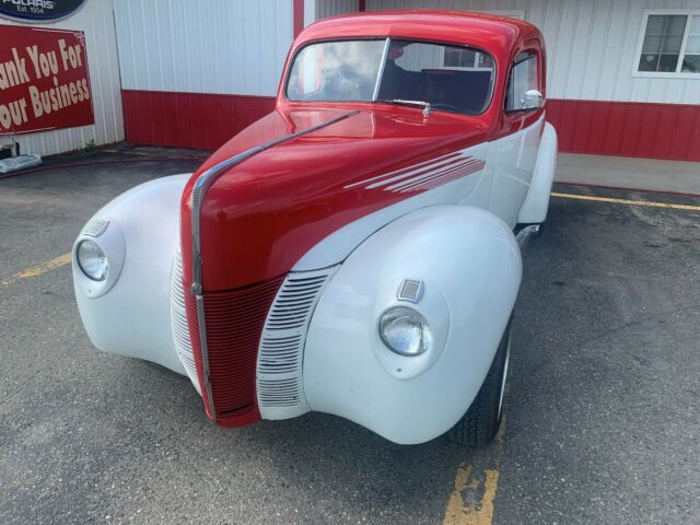 Ford Deluxe 1940 image number 26