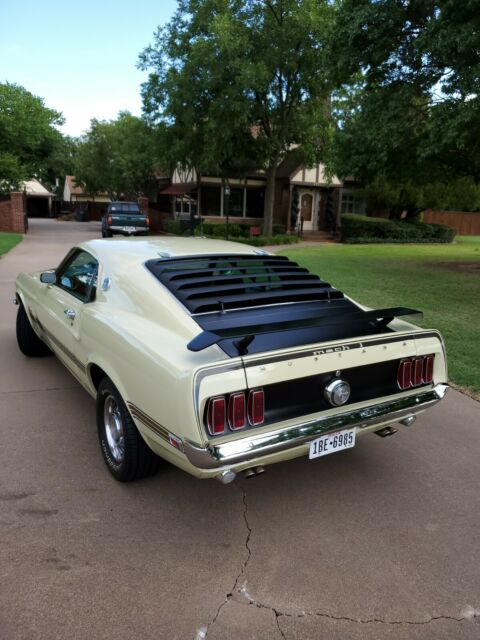 Ford Mustang 1969 image number 2