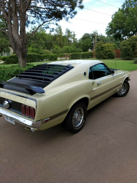 Ford Mustang 1969 image number 25