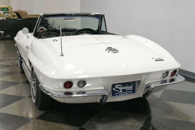 Chevrolet Corvette 1966 image number 10