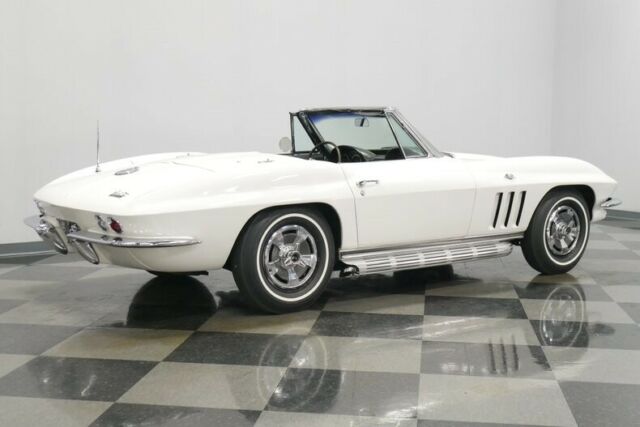 Chevrolet Corvette 1966 image number 14