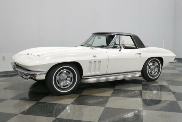 Chevrolet Corvette 1966 image number 22