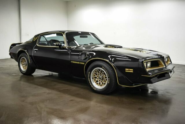 Pontiac Firebird 1978 image number 0