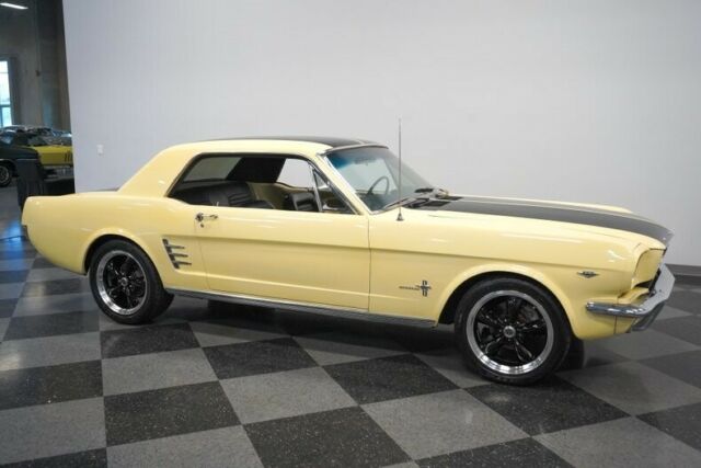 Ford Mustang 1966 image number 16