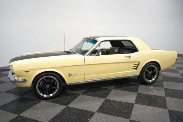 Ford Mustang 1966 image number 30