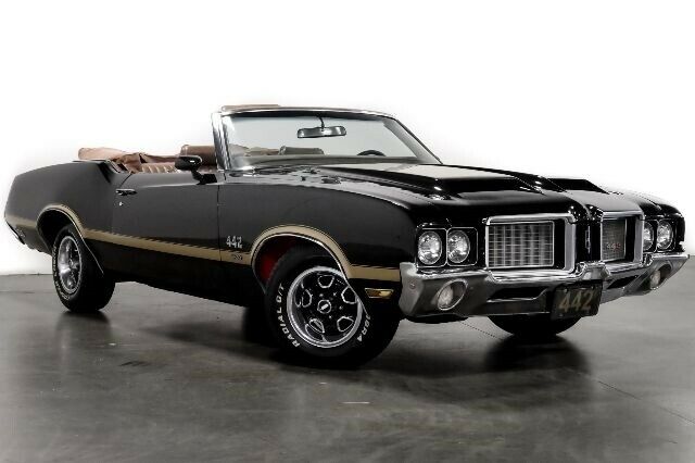 Oldsmobile Cutlass 1972 image number 28