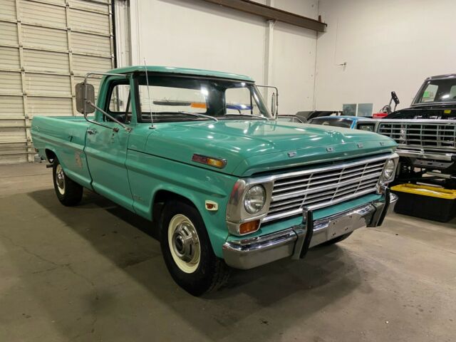 Ford F-250 1969 image number 0