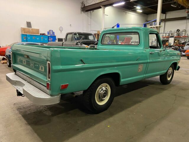 Ford F-250 1969 image number 10