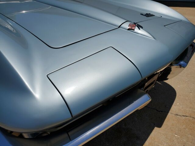 Chevrolet Corvette 1966 image number 27