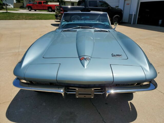 Chevrolet Corvette 1966 image number 33