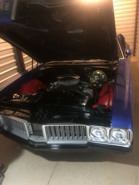 Oldsmobile Cutlass S 1970 image number 32