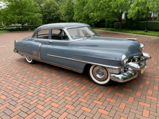 Cadillac Fleetwood 1953 image number 24