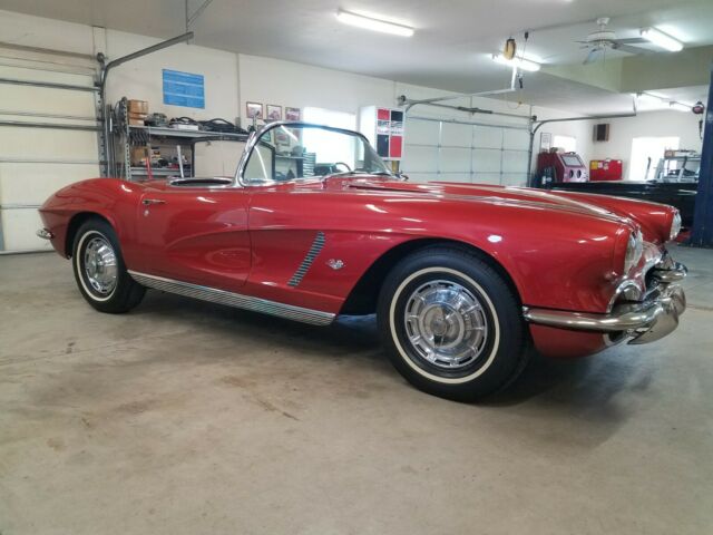 Chevrolet Corvette 1962 image number 0