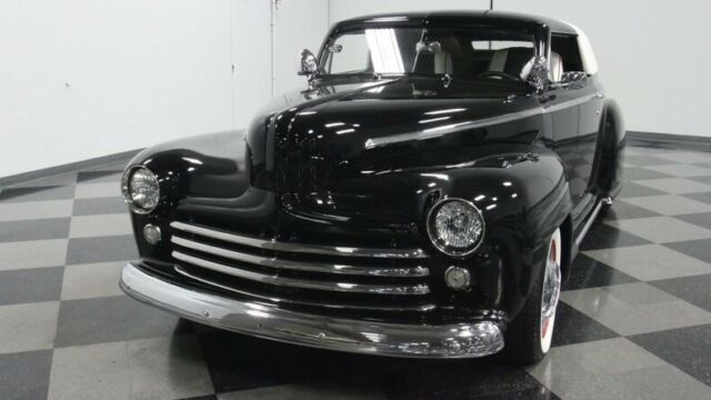 Ford Deluxe 1947 image number 20