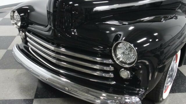 Ford Deluxe 1947 image number 46