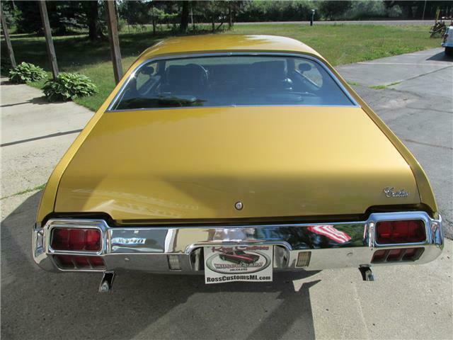 Oldsmobile Cutlass 1972 image number 17