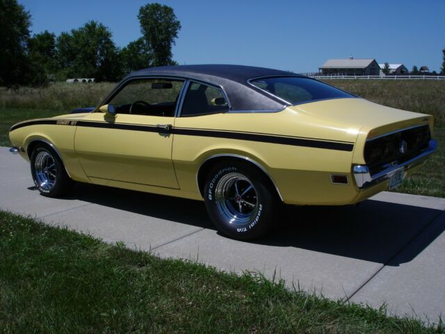 Mercury Comet 1972 image number 25