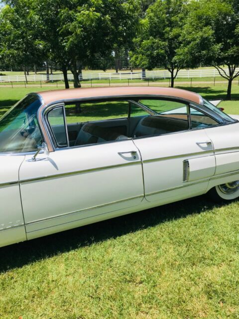 Cadillac Fleetwood 1959 image number 30