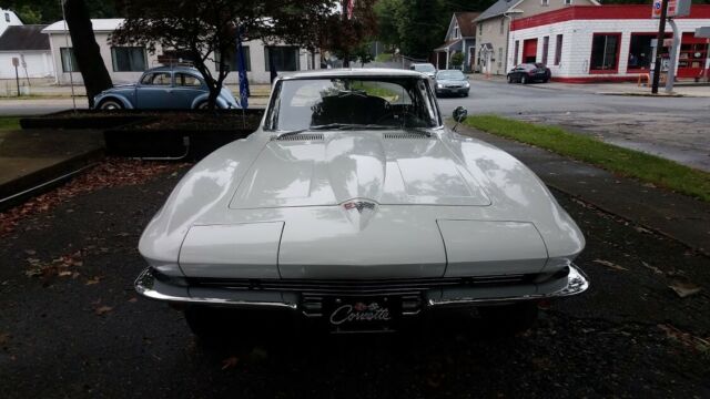 Chevrolet Corvette 1964 image number 20