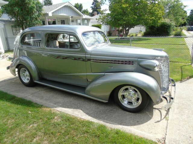 Chevrolet Sedan 1938 image number 0