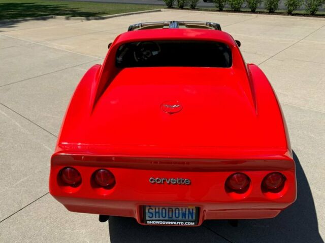 Chevrolet Corvette 1977 image number 19