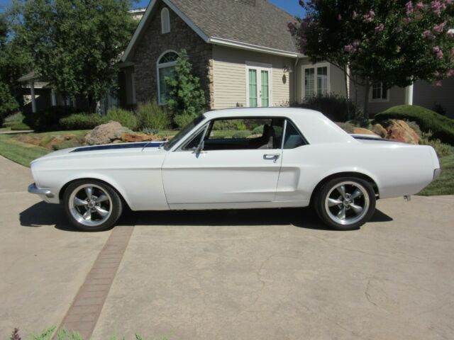 Ford Mustang 1968 image number 28