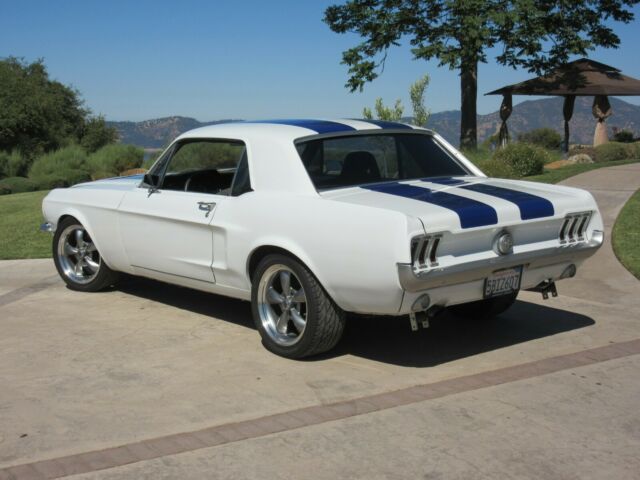 Ford Mustang 1968 image number 29