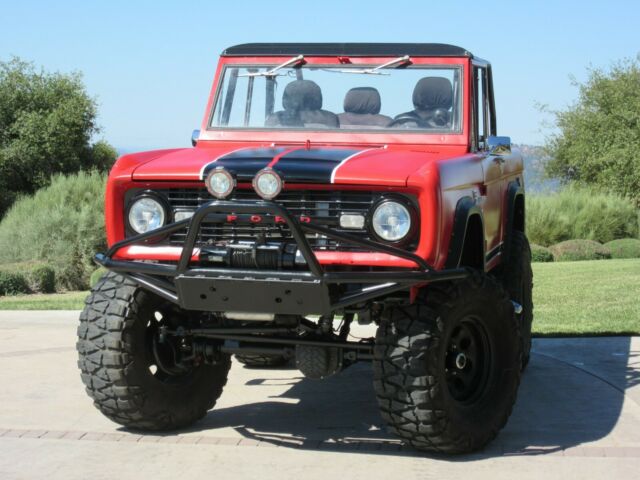 Ford Bronco 1966 image number 2