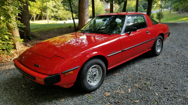 Mazda RX-7 1979 image number 4