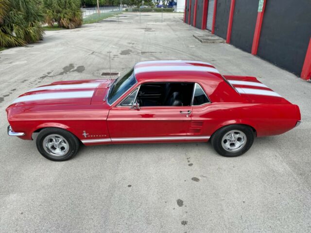 Ford Mustang 1967 image number 28