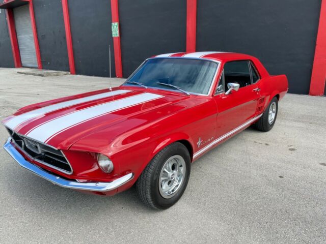 Ford Mustang 1967 image number 30