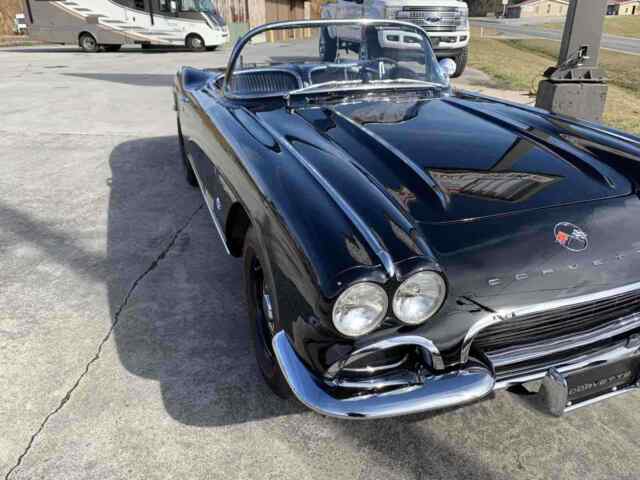 Chevrolet Corvette 1962 image number 1